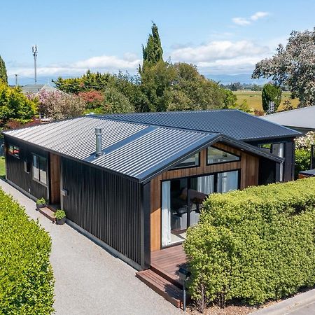 Black Barn Modern: Luxe Martinborough Escape Eksteriør bilde