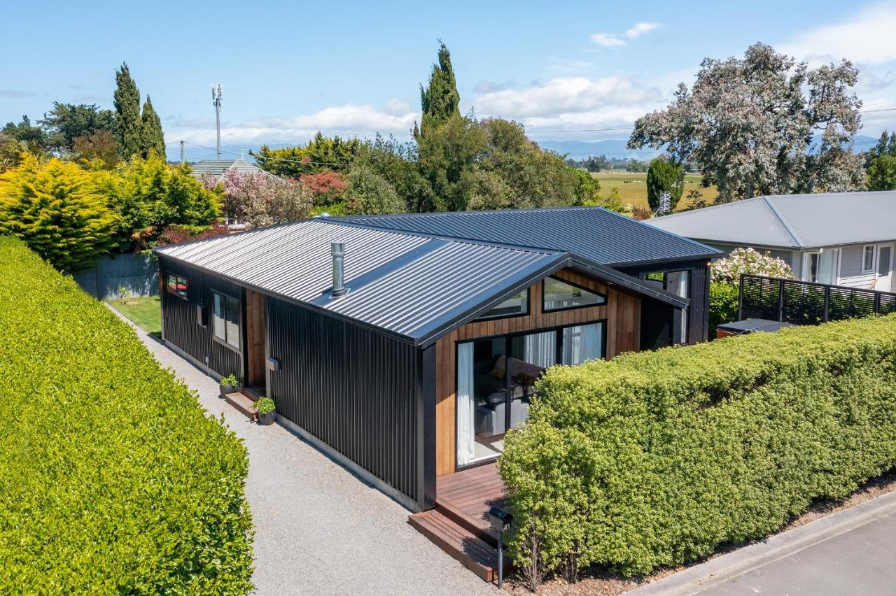 Black Barn Modern: Luxe Martinborough Escape Eksteriør bilde