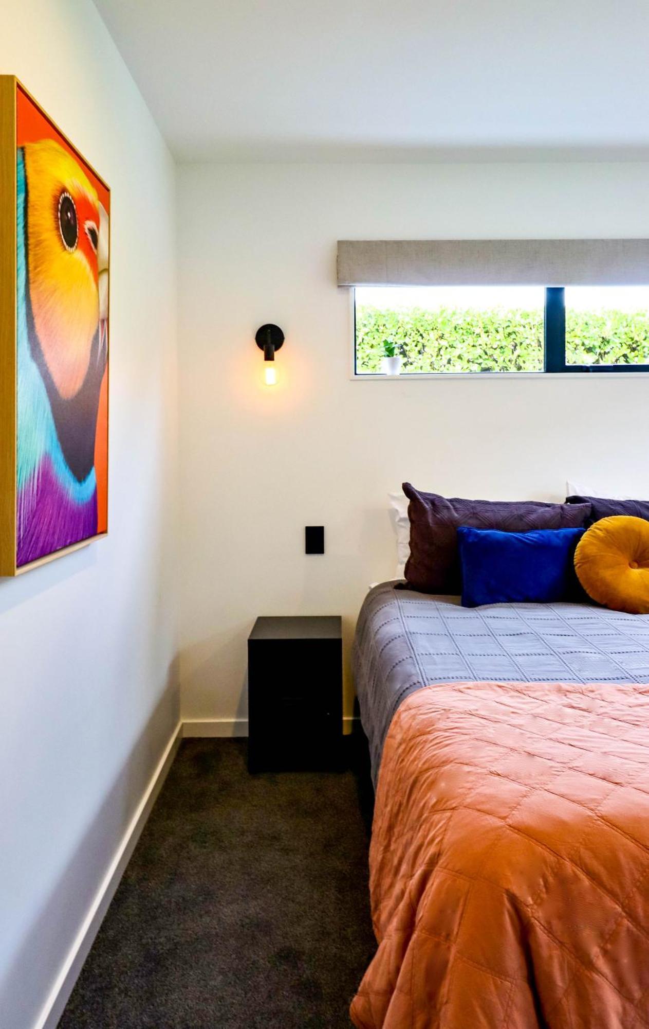 Black Barn Modern: Luxe Martinborough Escape Eksteriør bilde